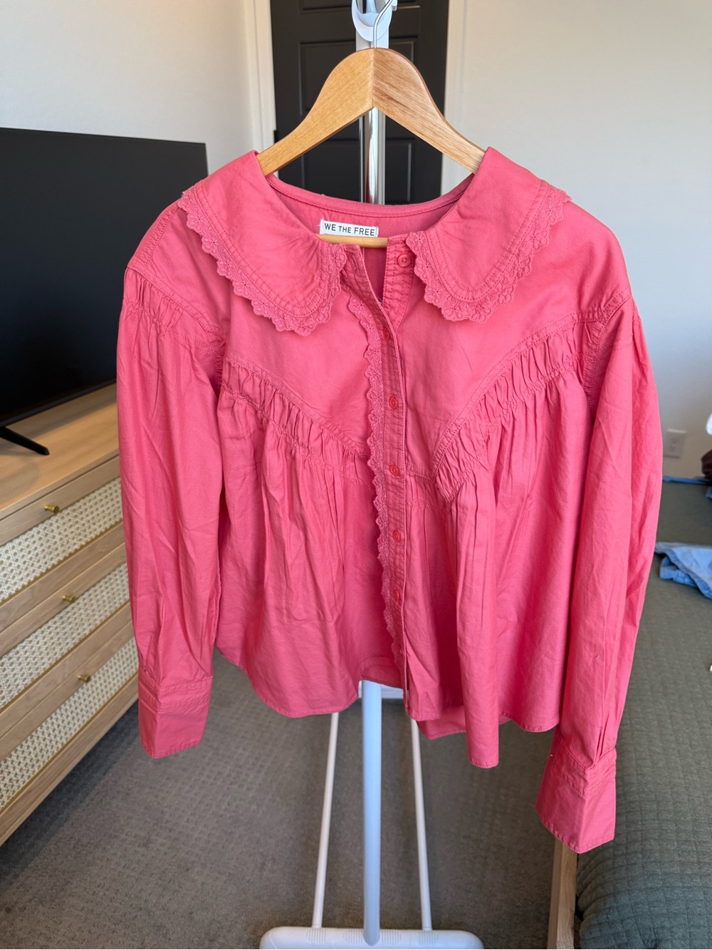 We The Free Coral-Pink Lace Collar Button-Down Blouse